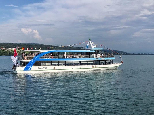 Hallwilersee Beschriftung Delphin Schiff