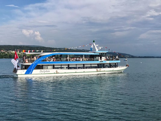 Hallwilersee Beschriftung Delphin Schiff