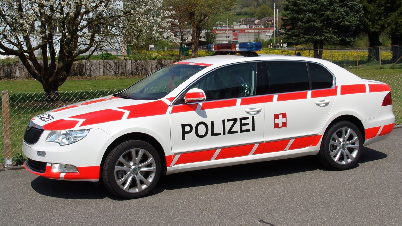 Einsatzfahrzeug Polizei 1